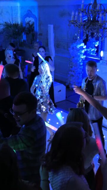 We joined @fusionliveteam for the party of all parties at Eaves Hall 🎥
What a spectacular wedding and special evening 🙌
You can see it all in this promotional video 🔥
Thanks for having us 😊