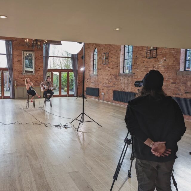 We started the week with an incredible shoot with @ember.lane.music for some new promotional and social content. 

What a very talented duo to work with 🙌 A great day and the footage is looking spectacular 🎥

Enjoy some BTS from the shoot...