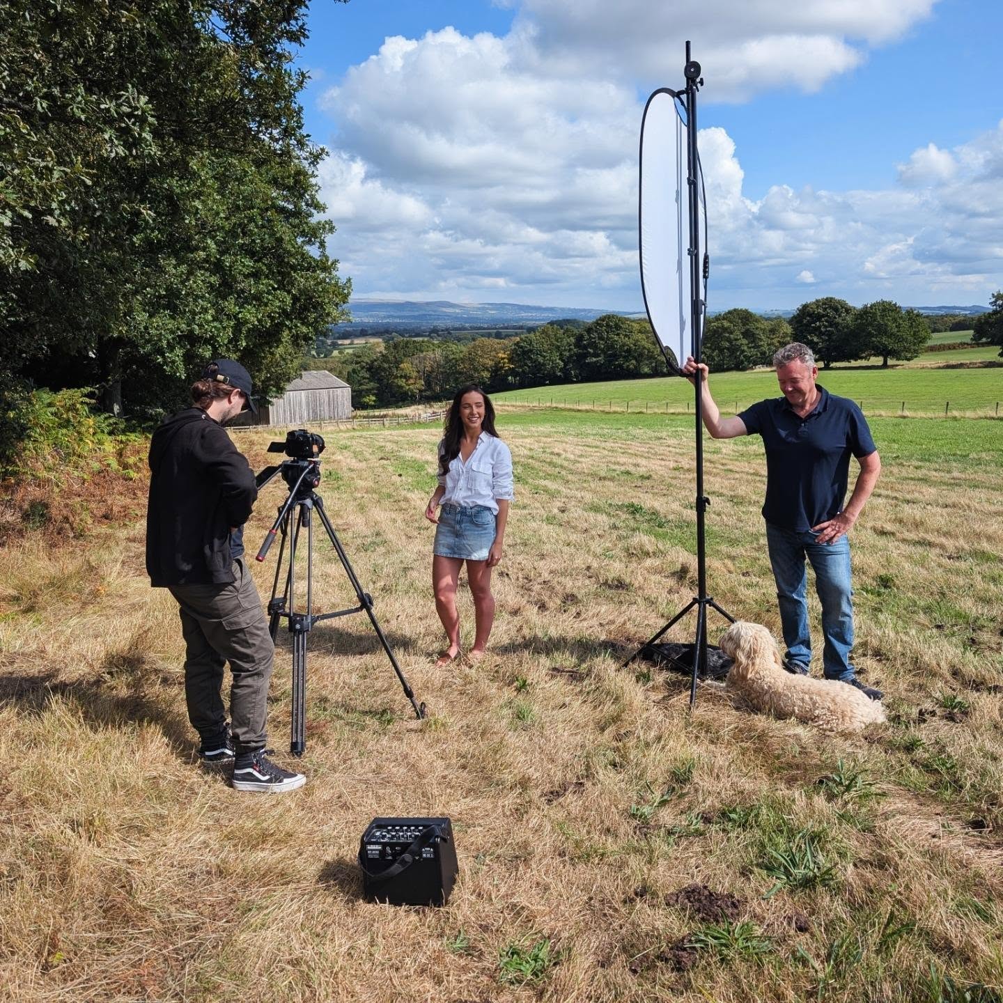 We were back filming with @lucythomasmusic recently π₯π₯
It was amazing working with her and everyone else behind the scenes again π
The scenery was beautiful for this video. More on this coming soon...