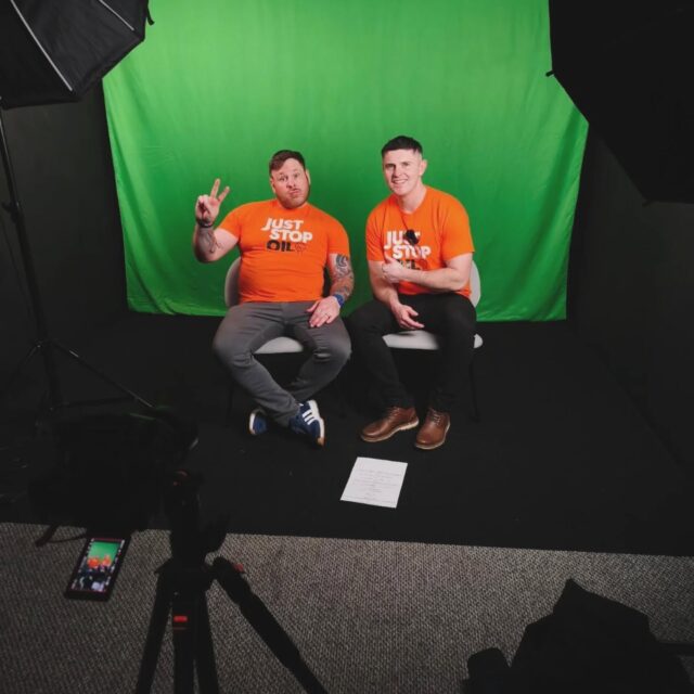 @your_round_podcast_ popped back into the studio recently 🎥

They just keep coming back—this time making the most of our green screen setup 👀

Go check out what they’ve been working on and enjoy some BTS 

Need a space for your next video? Drop us a message!